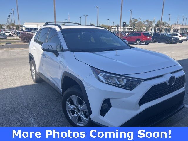 2020 Toyota RAV4 XLE