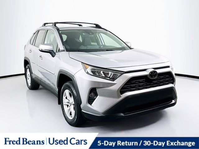 2020 Toyota RAV4 XLE