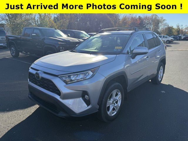 2020 Toyota RAV4 XLE