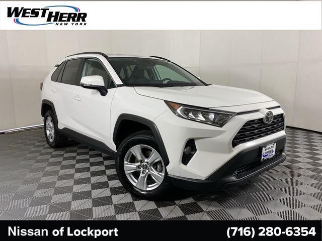 2020 Toyota RAV4 XLE