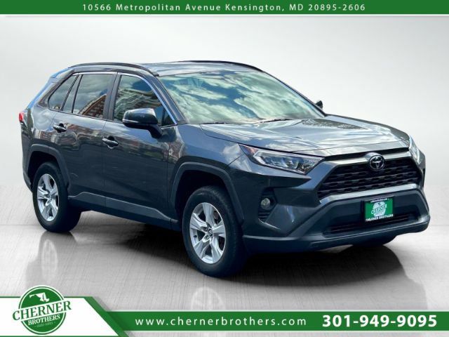 2020 Toyota RAV4 XLE