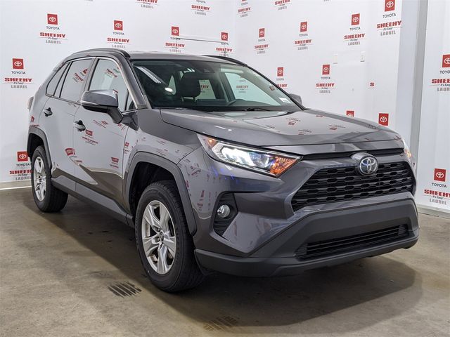 2020 Toyota RAV4 XLE