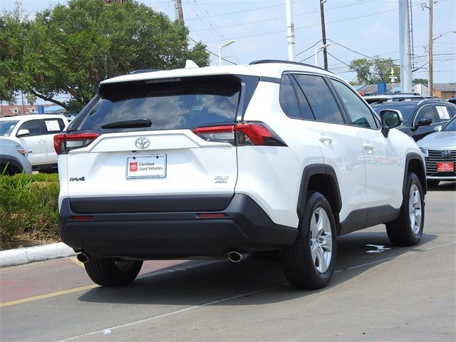 2020 Toyota RAV4 XLE