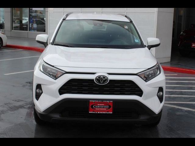 2020 Toyota RAV4 XLE