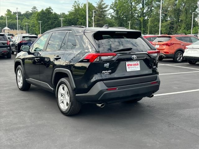 2020 Toyota RAV4 XLE