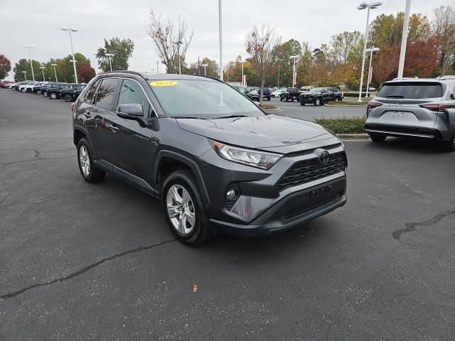 2020 Toyota RAV4 XLE