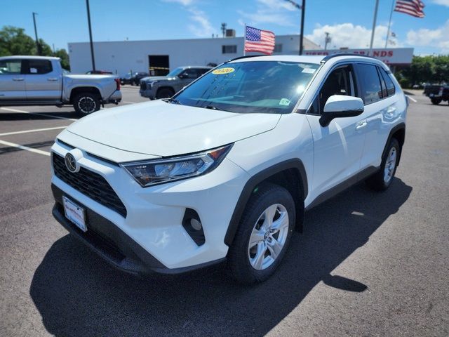 2020 Toyota RAV4 XLE