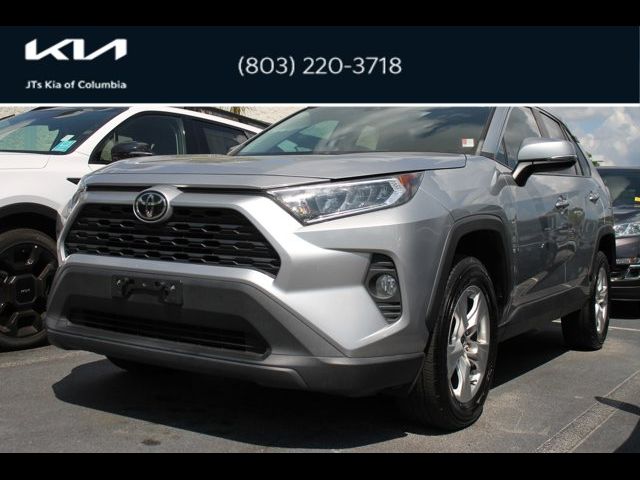 2020 Toyota RAV4 XLE