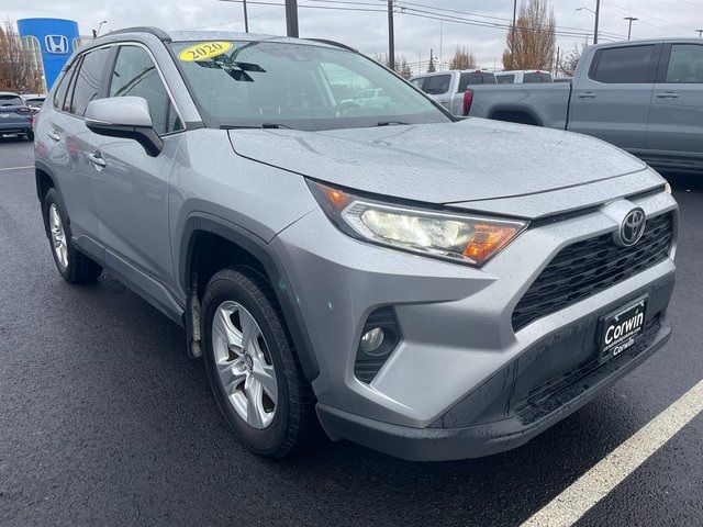 2020 Toyota RAV4 XLE