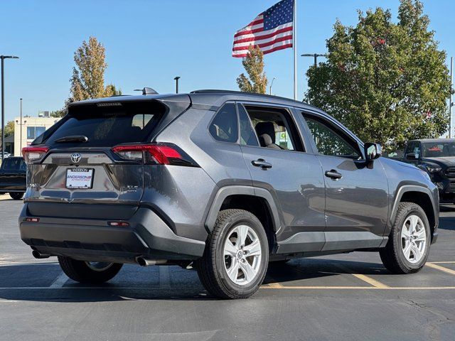 2020 Toyota RAV4 XLE