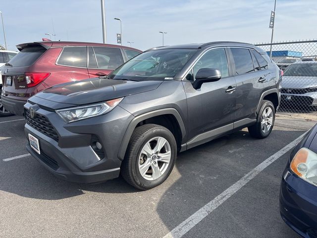 2020 Toyota RAV4 XLE