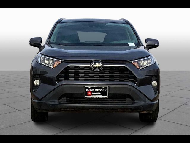 2020 Toyota RAV4 XLE