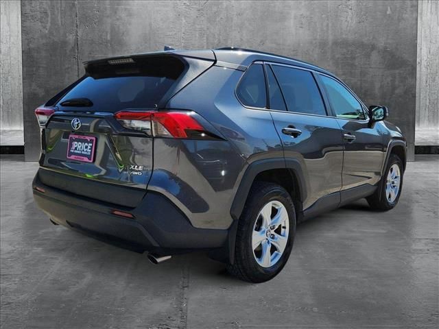 2020 Toyota RAV4 XLE