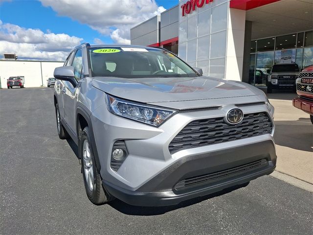 2020 Toyota RAV4 XLE