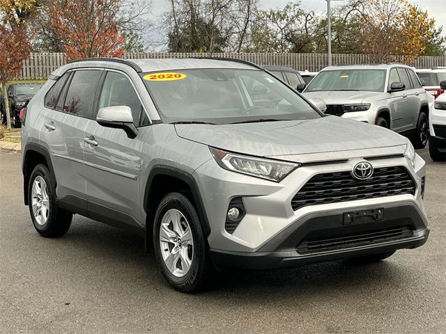 2020 Toyota RAV4 XLE