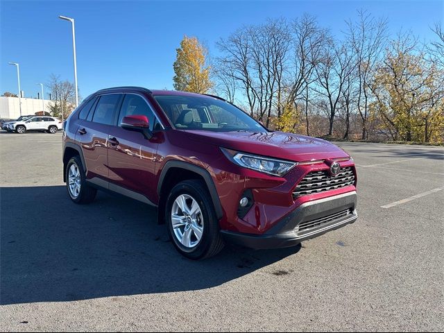 2020 Toyota RAV4 XLE