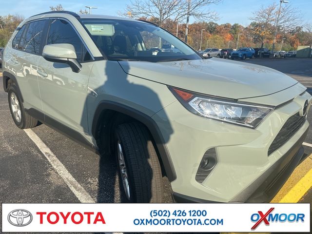 2020 Toyota RAV4 XLE