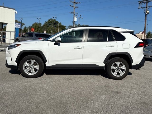 2020 Toyota RAV4 XLE