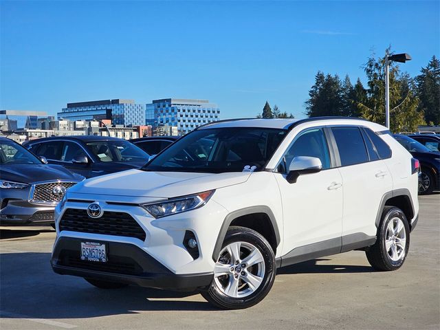 2020 Toyota RAV4 XLE