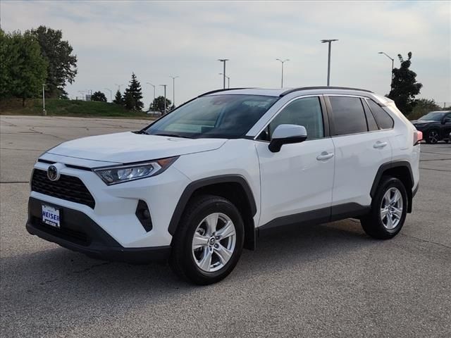 2020 Toyota RAV4 XLE