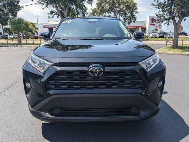 2020 Toyota RAV4 XLE