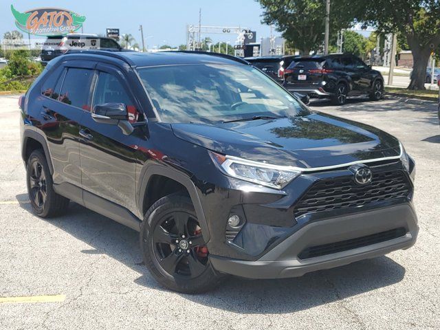 2020 Toyota RAV4 XLE