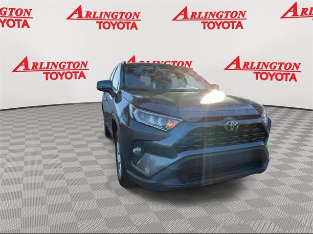 2020 Toyota RAV4 XLE