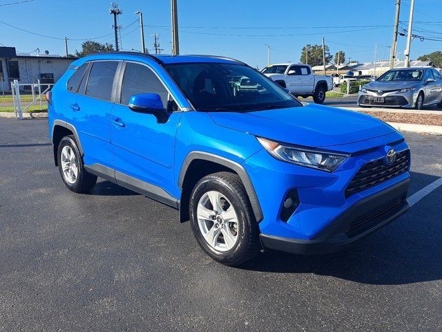 2020 Toyota RAV4 XLE