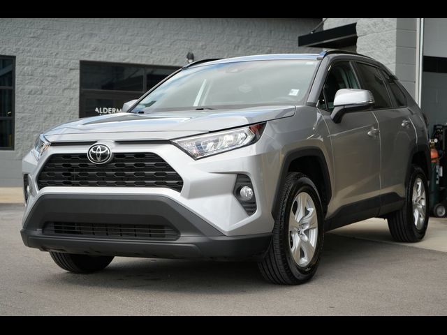 2020 Toyota RAV4 XLE