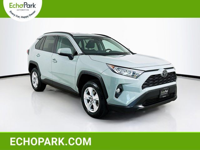 2020 Toyota RAV4 XLE