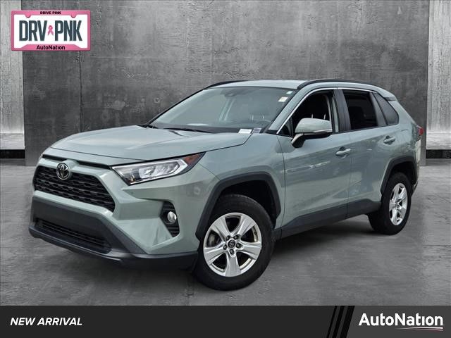 2020 Toyota RAV4 XLE