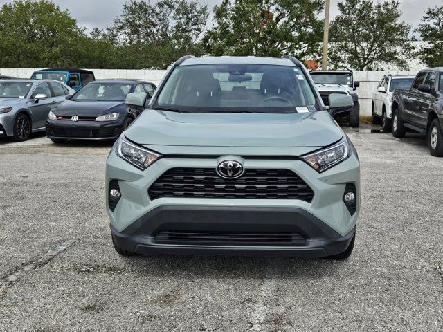 2020 Toyota RAV4 XLE