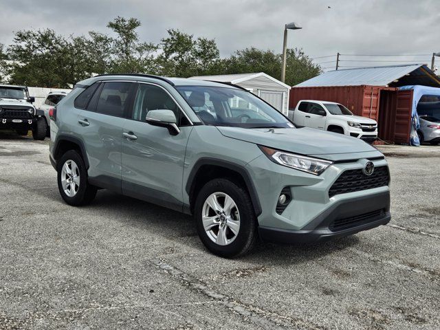 2020 Toyota RAV4 XLE