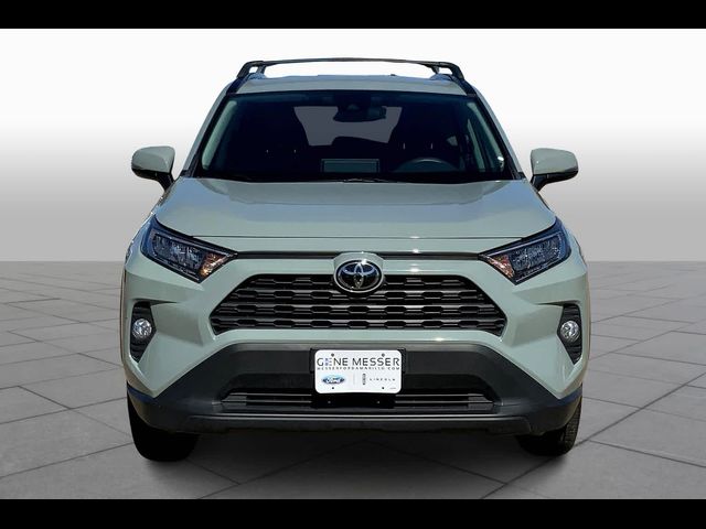 2020 Toyota RAV4 XLE