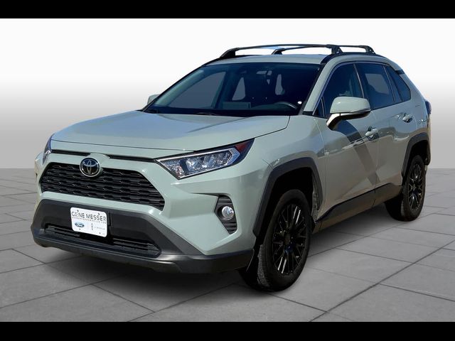 2020 Toyota RAV4 XLE