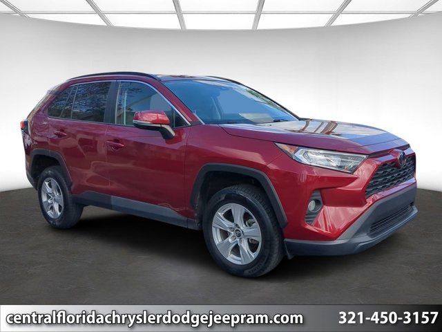 2020 Toyota RAV4 XLE