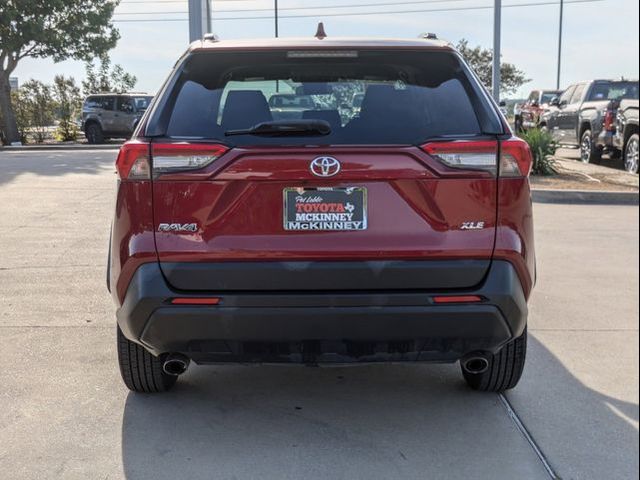 2020 Toyota RAV4 XLE