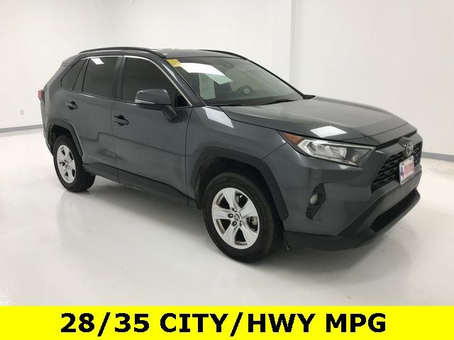 2020 Toyota RAV4 XLE