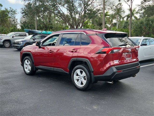 2020 Toyota RAV4 XLE