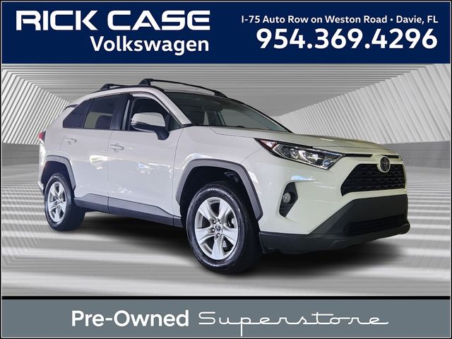 2020 Toyota RAV4 XLE