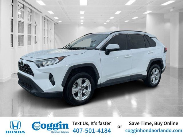 2020 Toyota RAV4 XLE