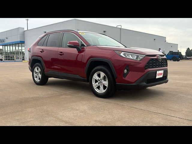 2020 Toyota RAV4 XLE