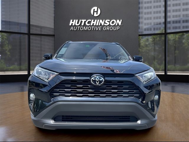 2020 Toyota RAV4 XLE