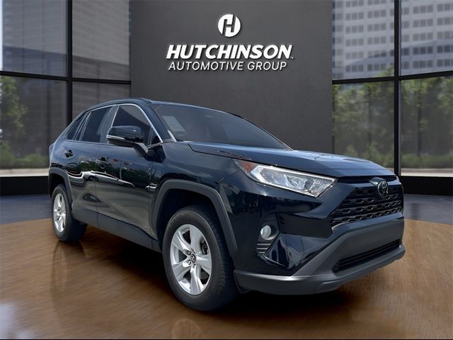 2020 Toyota RAV4 XLE