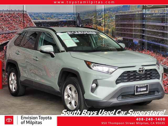 2020 Toyota RAV4 XLE