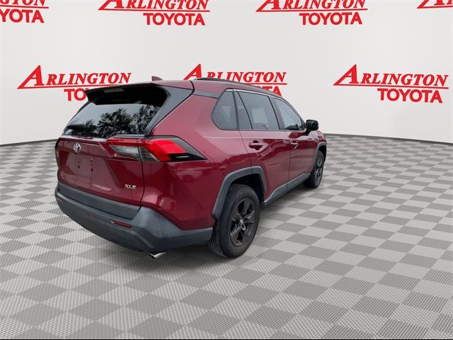 2020 Toyota RAV4 XLE