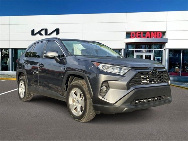 2020 Toyota RAV4 XLE