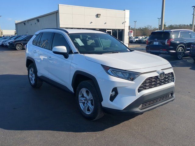 2020 Toyota RAV4 XLE