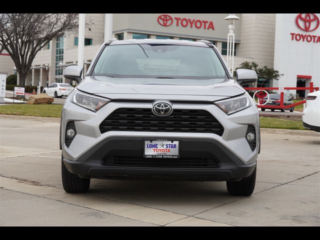 2020 Toyota RAV4 XLE