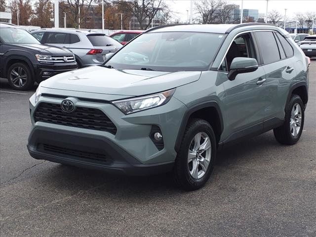 2020 Toyota RAV4 XLE